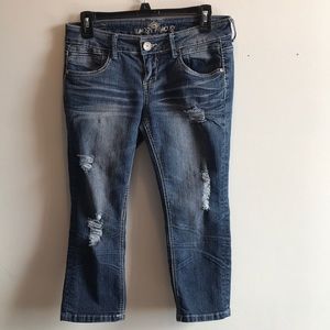 Almost Famous Capri jeans